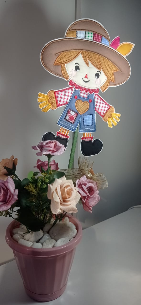 Cute Scarecrow - ITH Project - Machine Embroidery Design