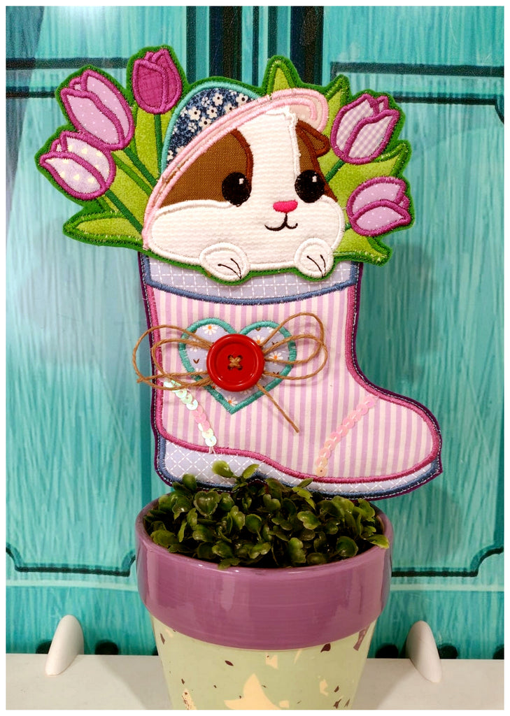 Cute Guinea Pig inside the boot Ornament - ITH Project - Machine Embroidery Design