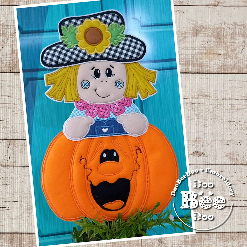 Scarecrow with Pumpkin - ITH Project - Machine Embroidery Design