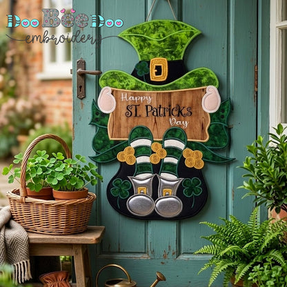 Leprechau in a Bucket of Gold - ITH Project - Machine Embroidery Design