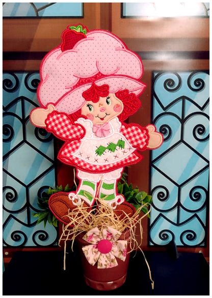 Strawberry Shortcake Ornament - ITH Project - Machine Embroidery Design