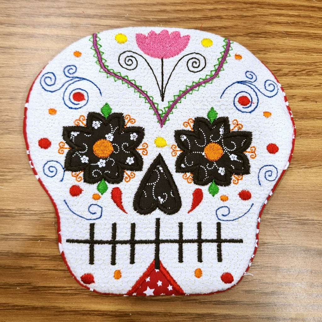 Mexican Skull Mug Rug - ITH Project - Machine Embroidery Design