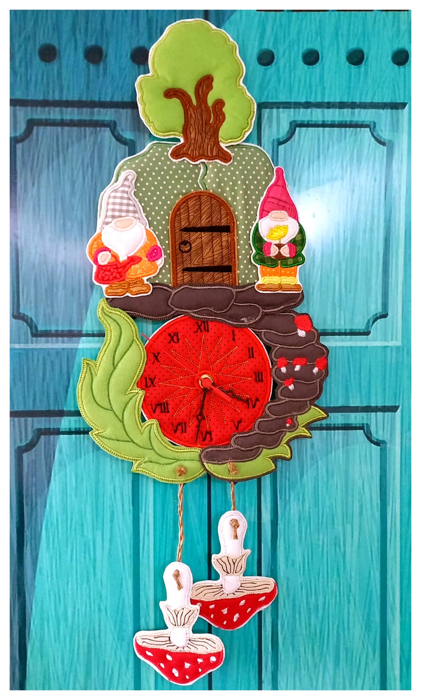 Gnomes Clocks Set of 2 Designs - ITH Project - Machine Embroidery Design