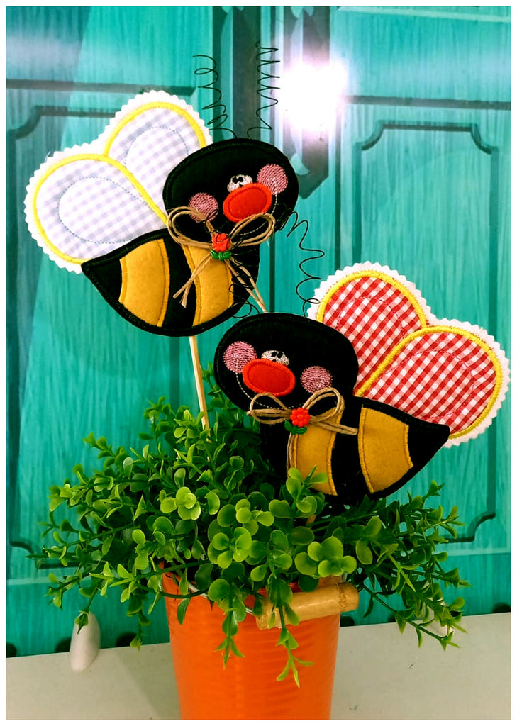 Cute Bees Ornaments - ITH Project - Machine Embroidery Design