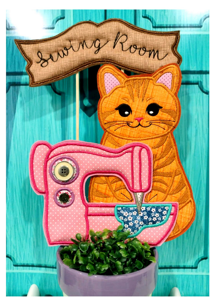 Sewing Room Cat - ITH Project - Machine Embroidery Design