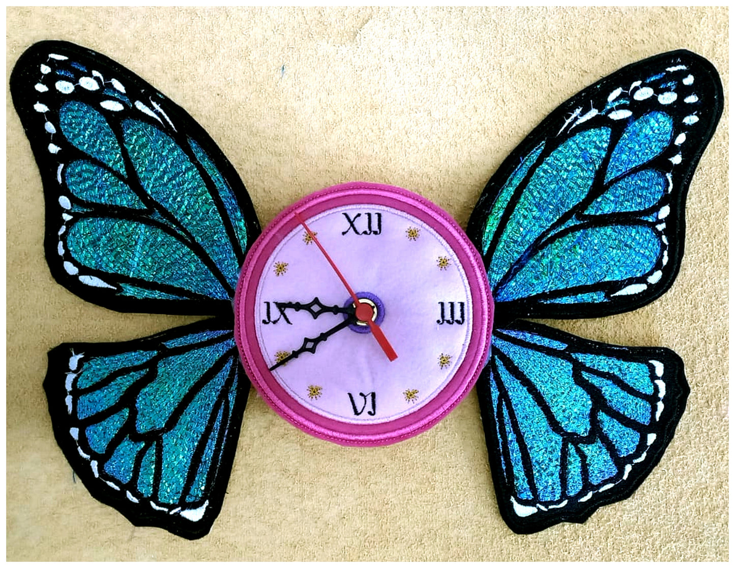 Butterfly Clock - ITH Project - Machine Embroidery Design
