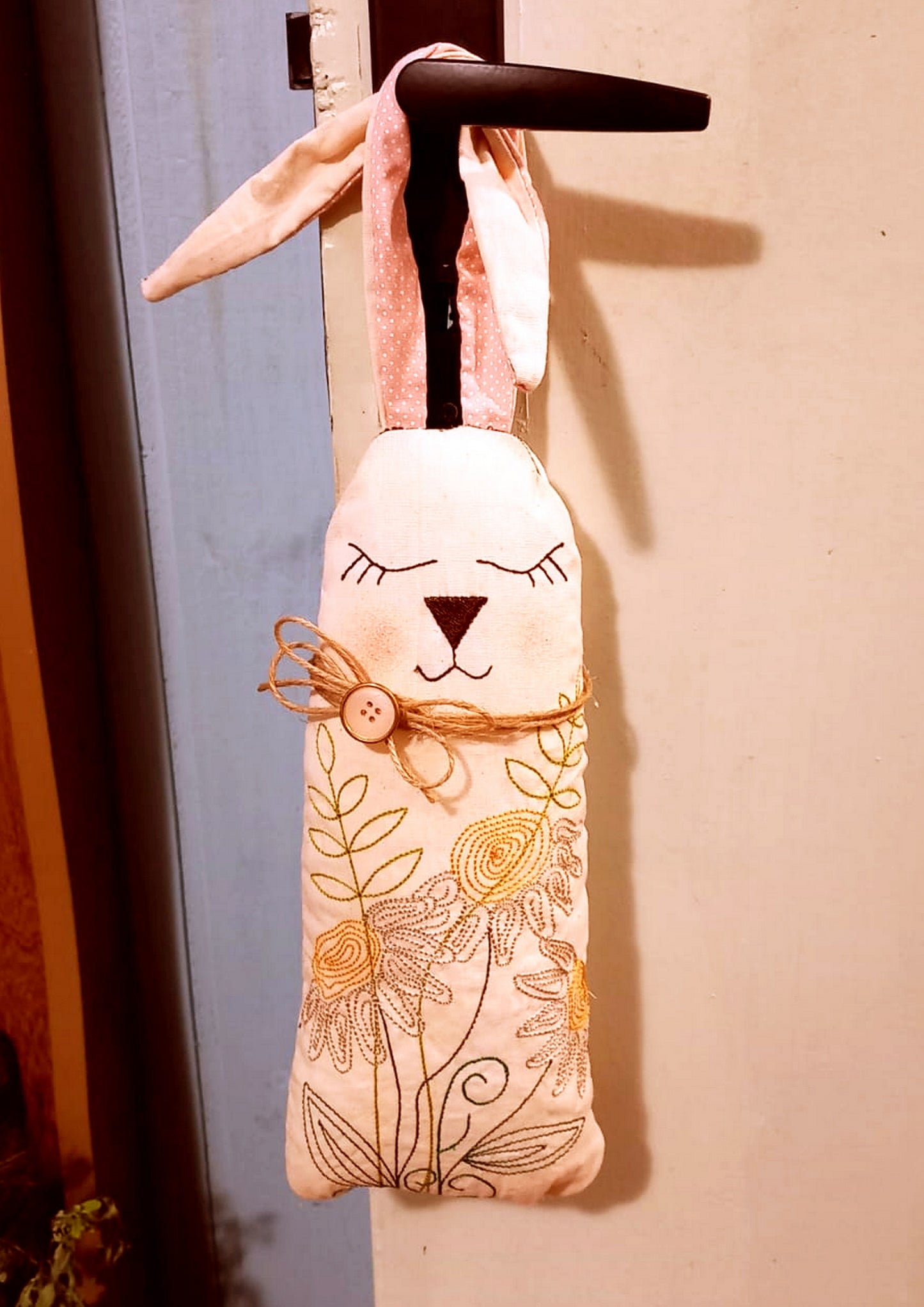Boho Daisy Floral Bunny Door Hanger- ITH Project - Machine Embroidery Design