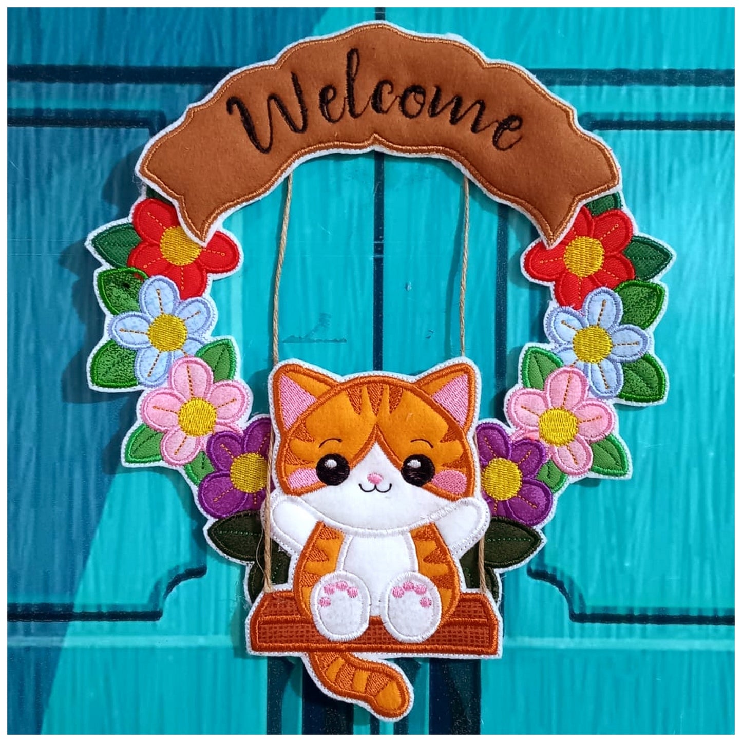 Cat Floral Wreath - ITH Project - Machine Embroidery Design