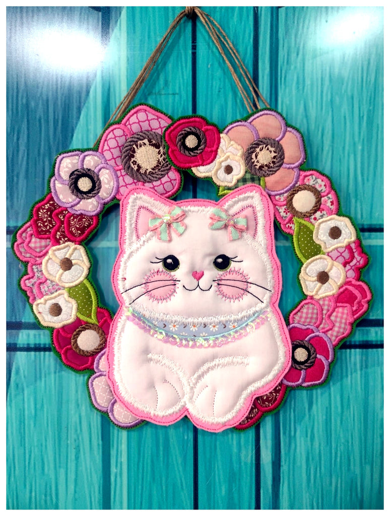 Floral Cat Wreath - ITH Project - Machine Embroidery Design