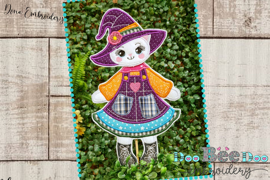 Scarecrow Cat Girl Ornament - ITH Project - Machine Embroidery Design