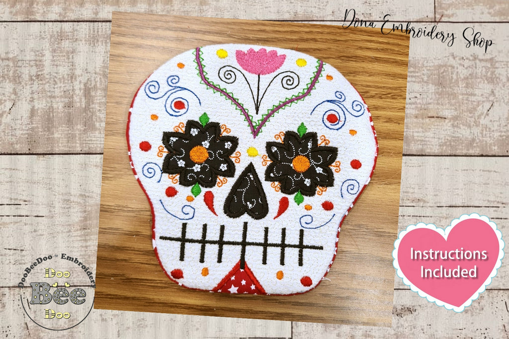 Mexican Skull Mug Rug - ITH Project - Machine Embroidery Design