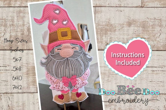 Gnome Valentine Paper Towel Holder Cover - ITH Project - Machine Embroidery Design