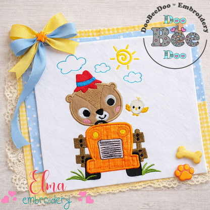 Farm Squirrel Tractor - Appliqué - Machine Embroidery Design