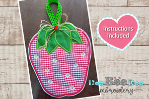Strawberry Mug Rug - ITH Project - Machine Embroidery Design