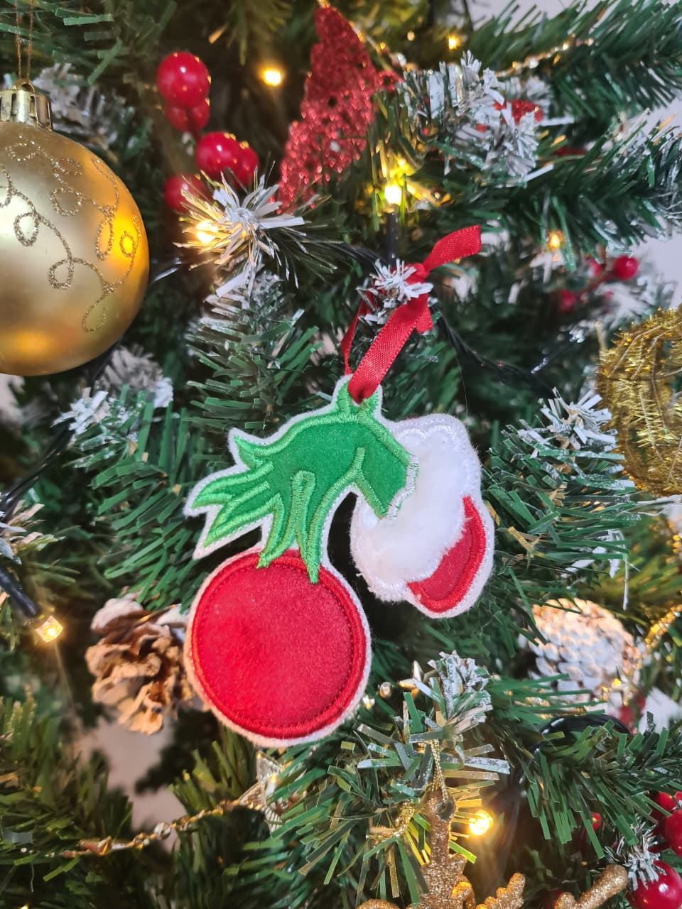 Christmas Grinch Ornaments - Set of 4 Designs – ITH Project – Machine Embroidery Design