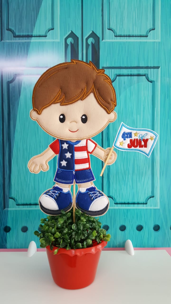 4th of July Boy and Girl  Ornament - ITH Project - Machine Embroidery Design