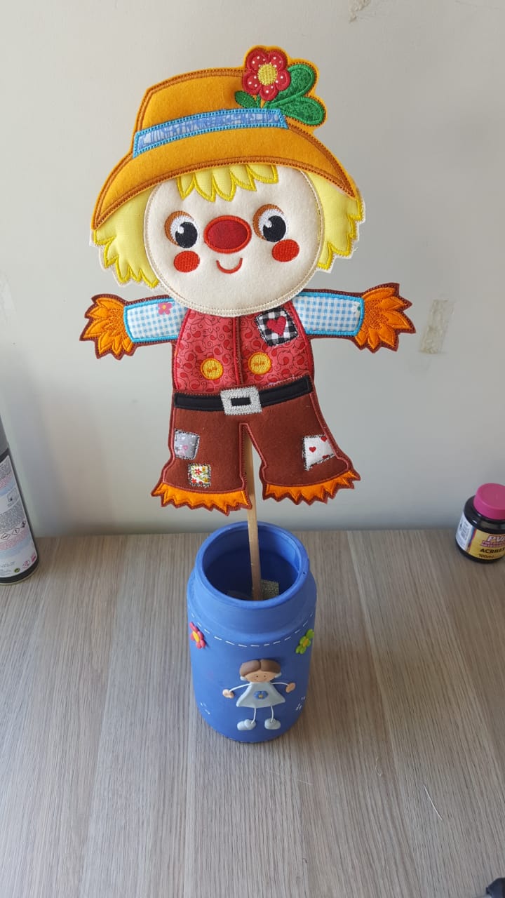 Scarecrow Ornament - ITH Project - Machine Embroidery Design