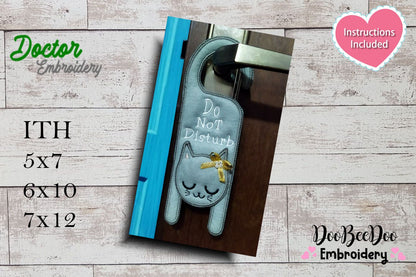 Cute Cat Door Knob Hanger - ITH Project - Machine Embroidery Design