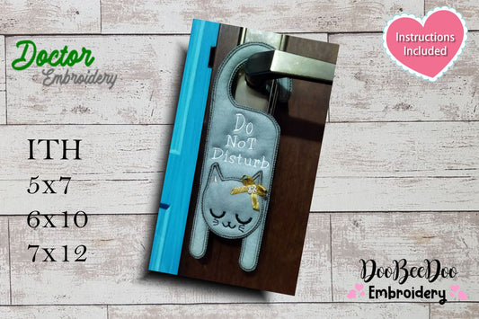 Cute Cat Door Knob Hanger - ITH Project - Machine Embroidery Design
