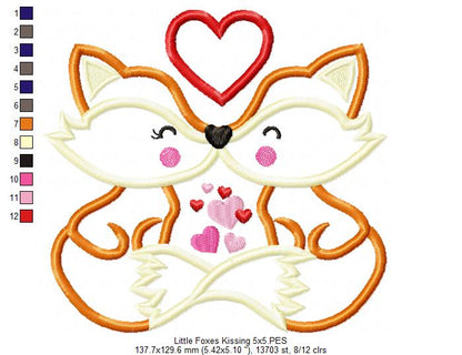 Little Foxes Kissing - Applique