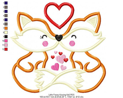 Little Foxes Kissing - Applique