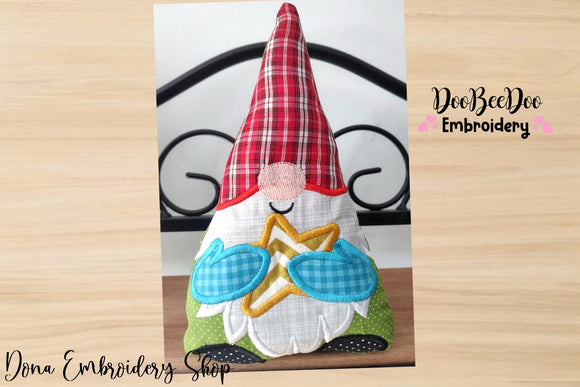 Gnome with Star Stuffie - ITH Project - Machine Embroidery Design