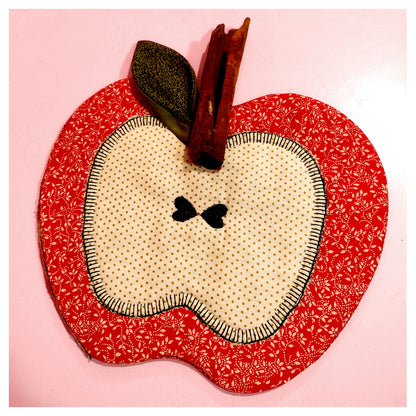 Apple Mug Rug - ITH Project - Machine Embroidery Design