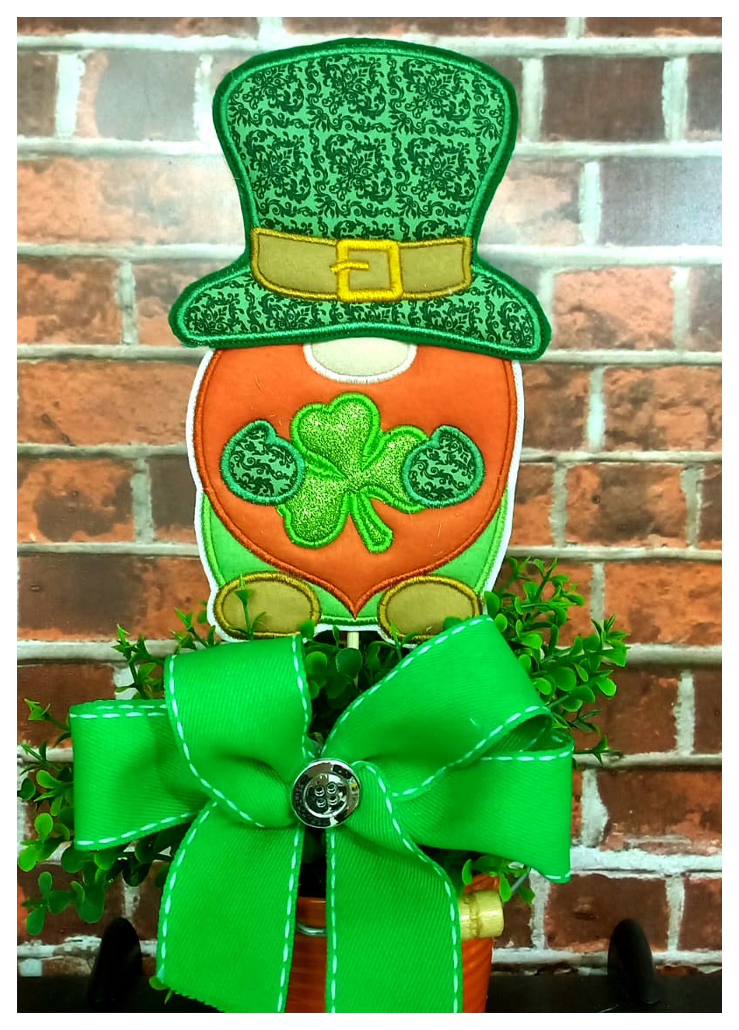 Leprechaun Boy Ornament - ITH Project - Machine Embroidery Design