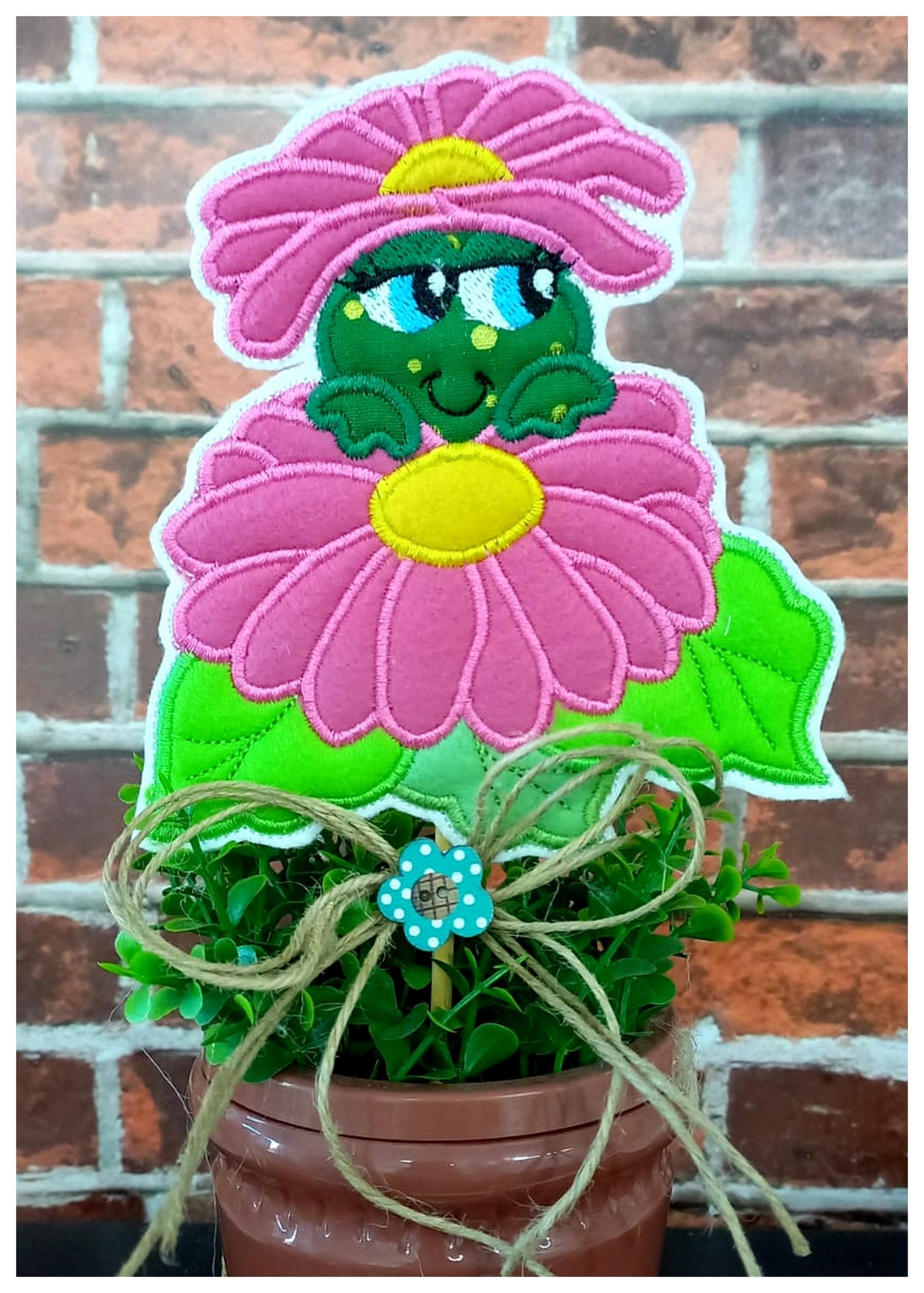 Cute Frog Vase Ornament - ITH Project - Machine Embroidery Design