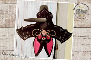 Halloween Bat Door Hanger - ITH Project - Machine Embroidery Design