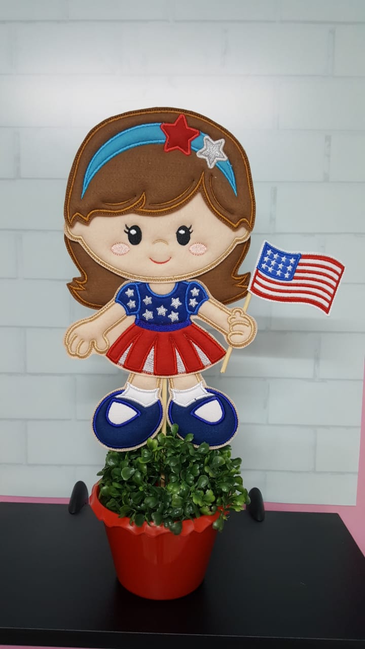 4th of July Boy and Girl  Ornament - ITH Project - Machine Embroidery Design