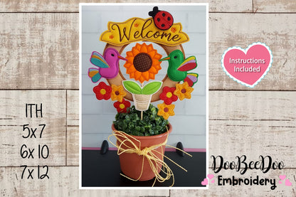 Hummingbird Floral Wreath - ITH Project - Machine Embroidery Design