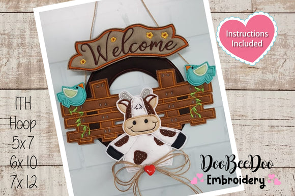 Cow and Fence Ornament - ITH Project - Machine Embroidery Design