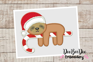 Christmas Baby Sloth Slepping - Applique -  6 Sizes - Machine Embroidery Design