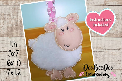 Farm Sheep Ornament - ITH Project - Machine Embroidery Design