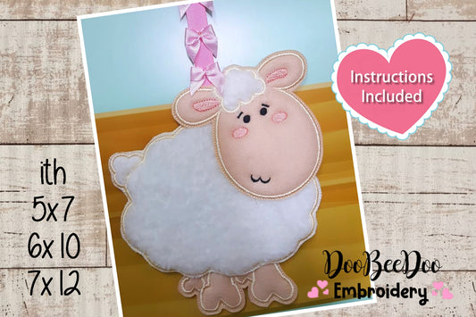 Farm Sheep Ornament - ITH Project - Machine Embroidery Design