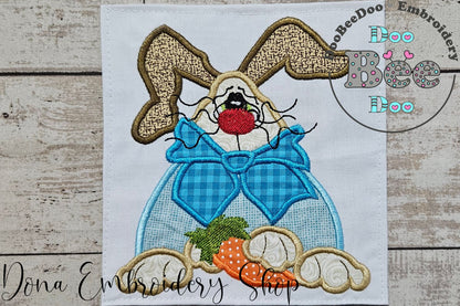 Country Easter Bunny with Carrot - Applique