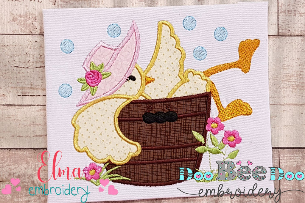 Chick Girl Bathing - Applique