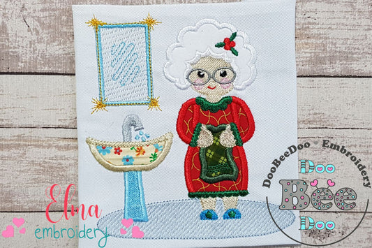 Mrs. Claus in the Bathroom - Applique